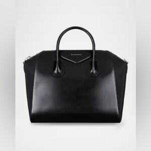 GIVENCHY Antigona Medium